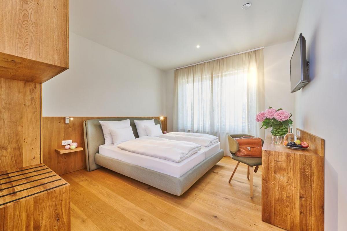 اشتراوبينغ Hotel Der Einrichter المظهر الخارجي الصورة